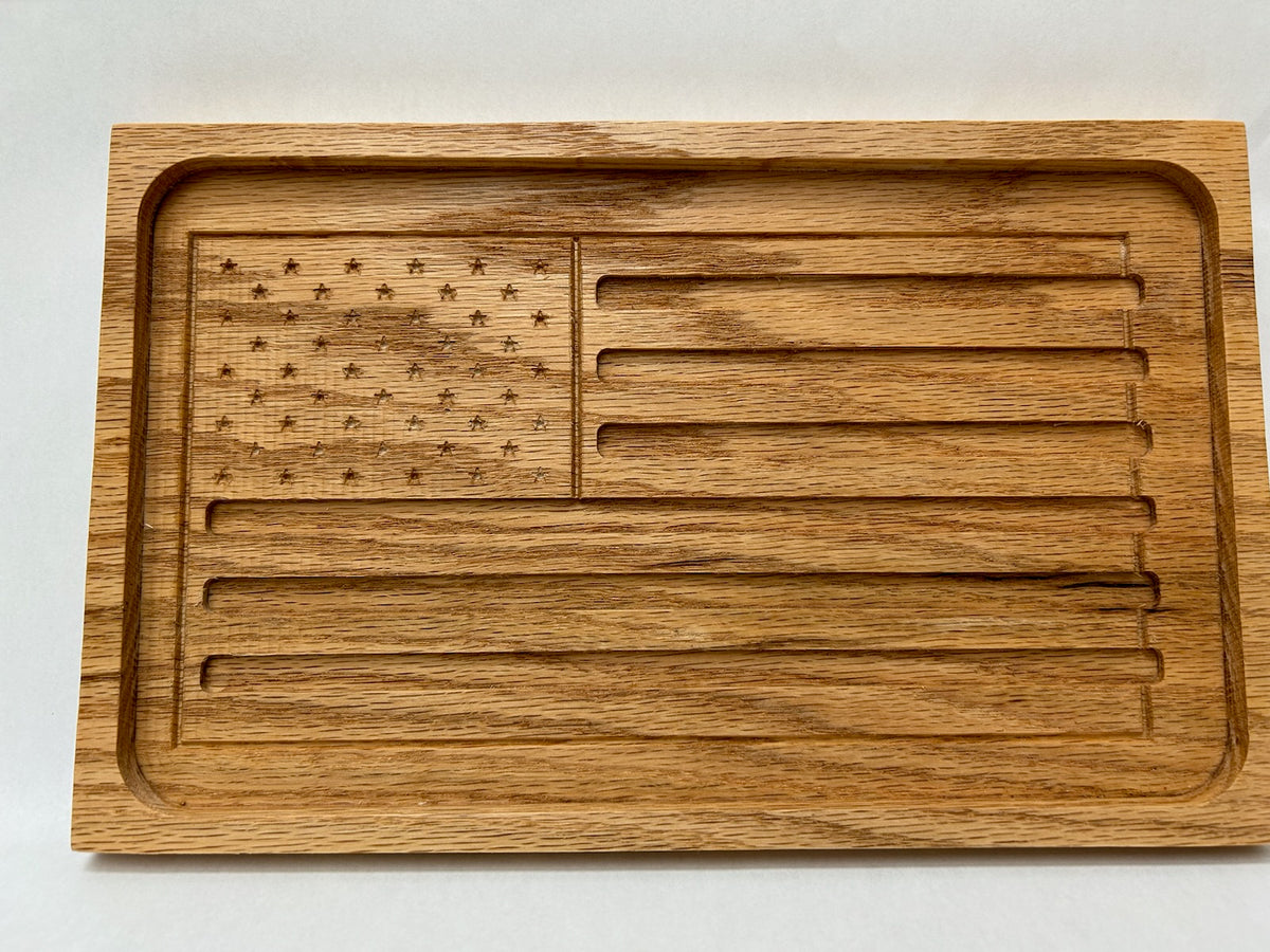 Oak flag catchall tray